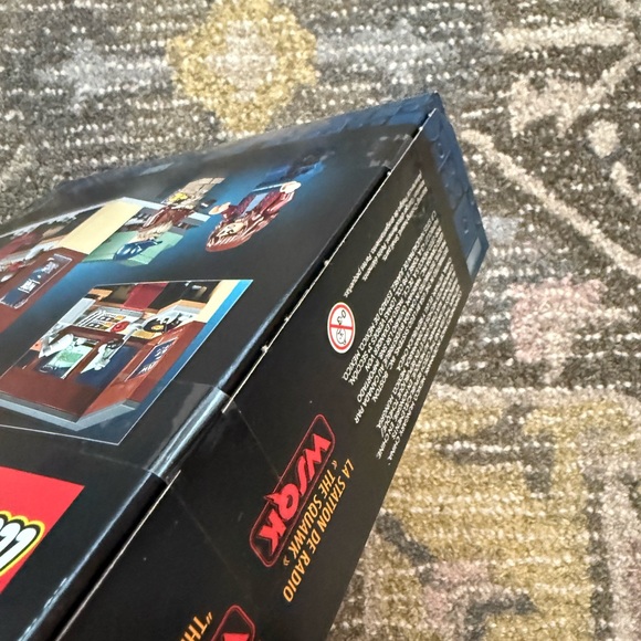 LEGO 40891 Stranger Things: WSQK Radio Station NEW - Picture 5 of 7